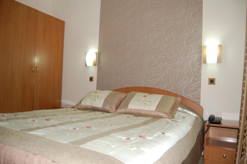 Hotel Kanet Skopje Exterior photo